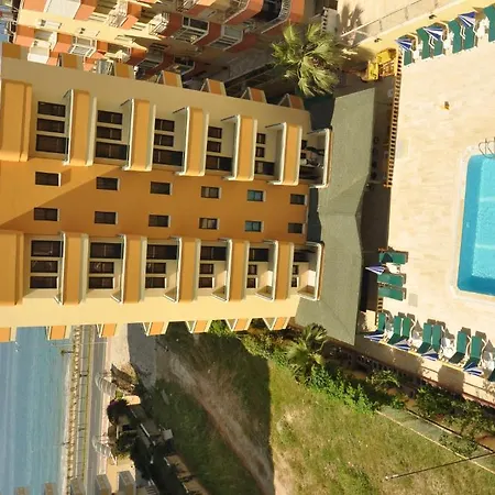 Hotel Gold Twins Family 3*