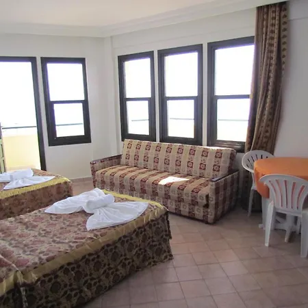 Gold Twins Family Hotel 3*